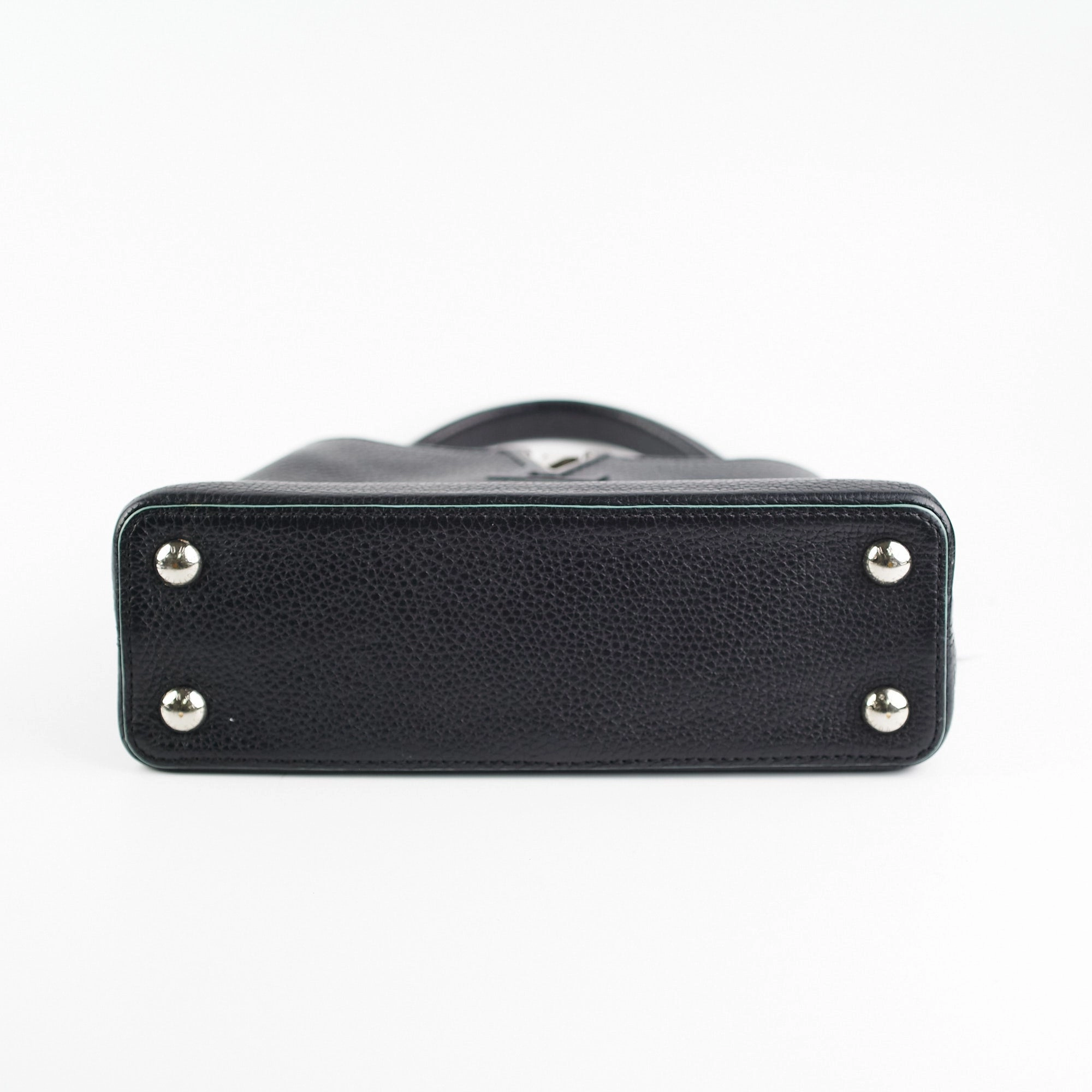 19/7- Louis Vuitton Capucines BB Taurillon Black