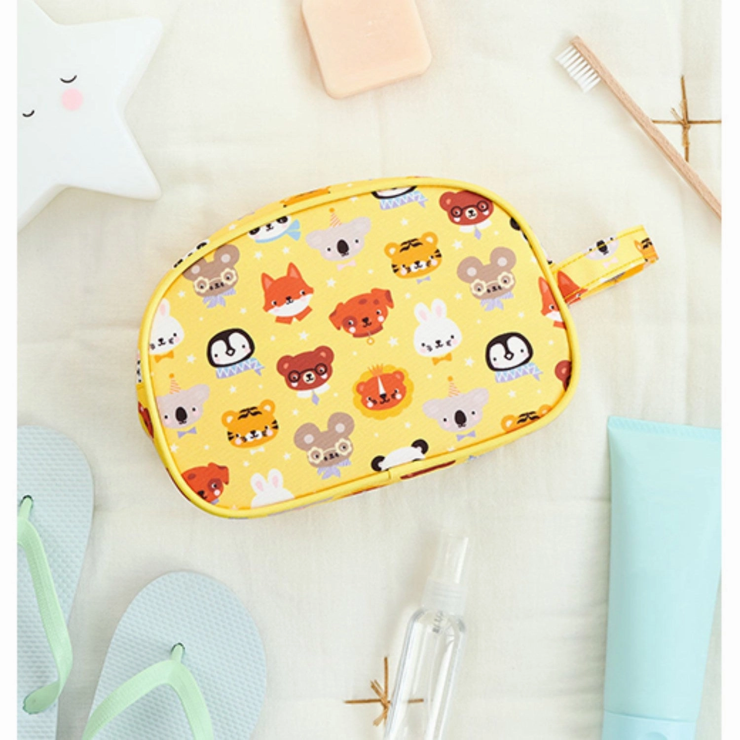 A Little Lovely Company Animal Friends Toiletry Bag