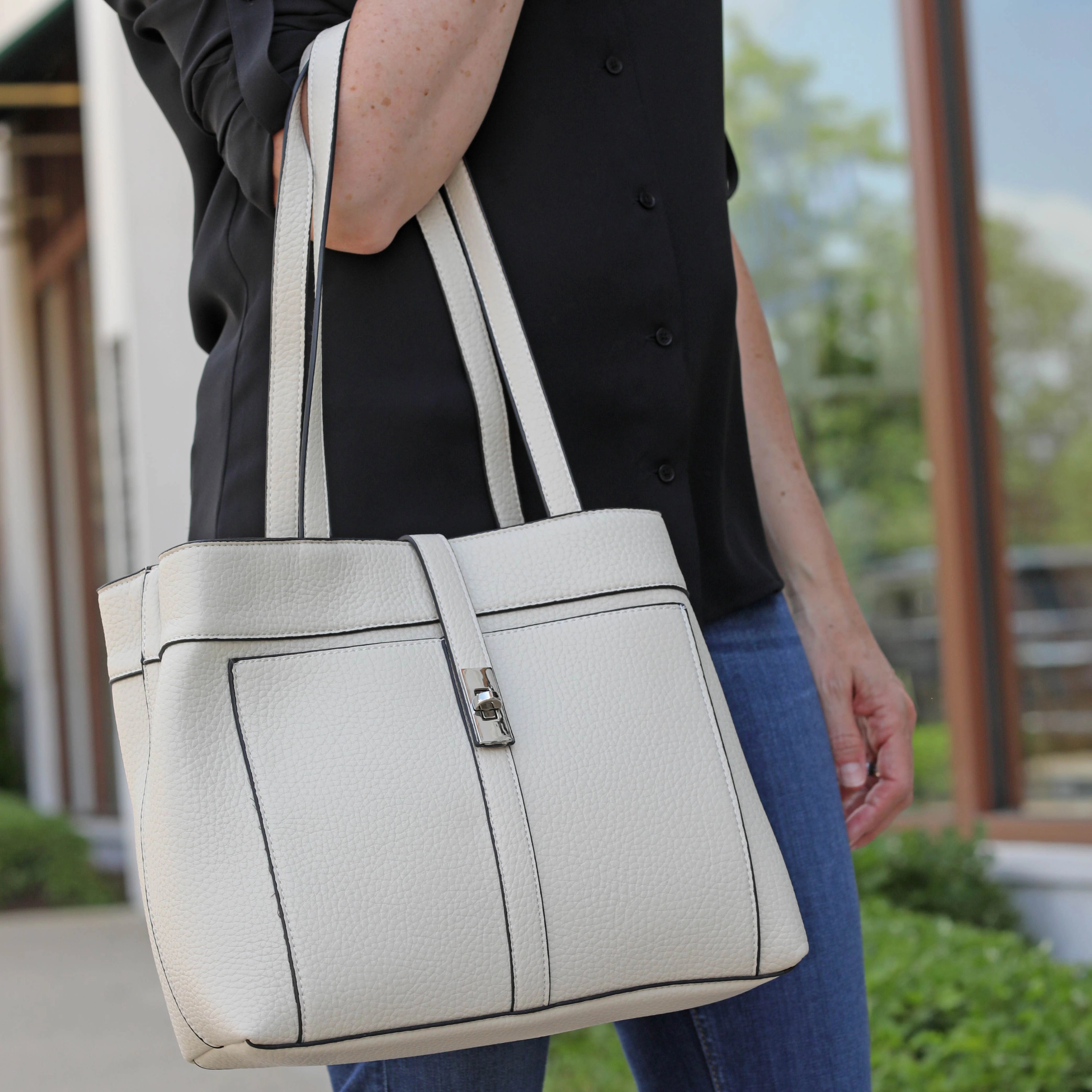 Adele Tote/Crossbody