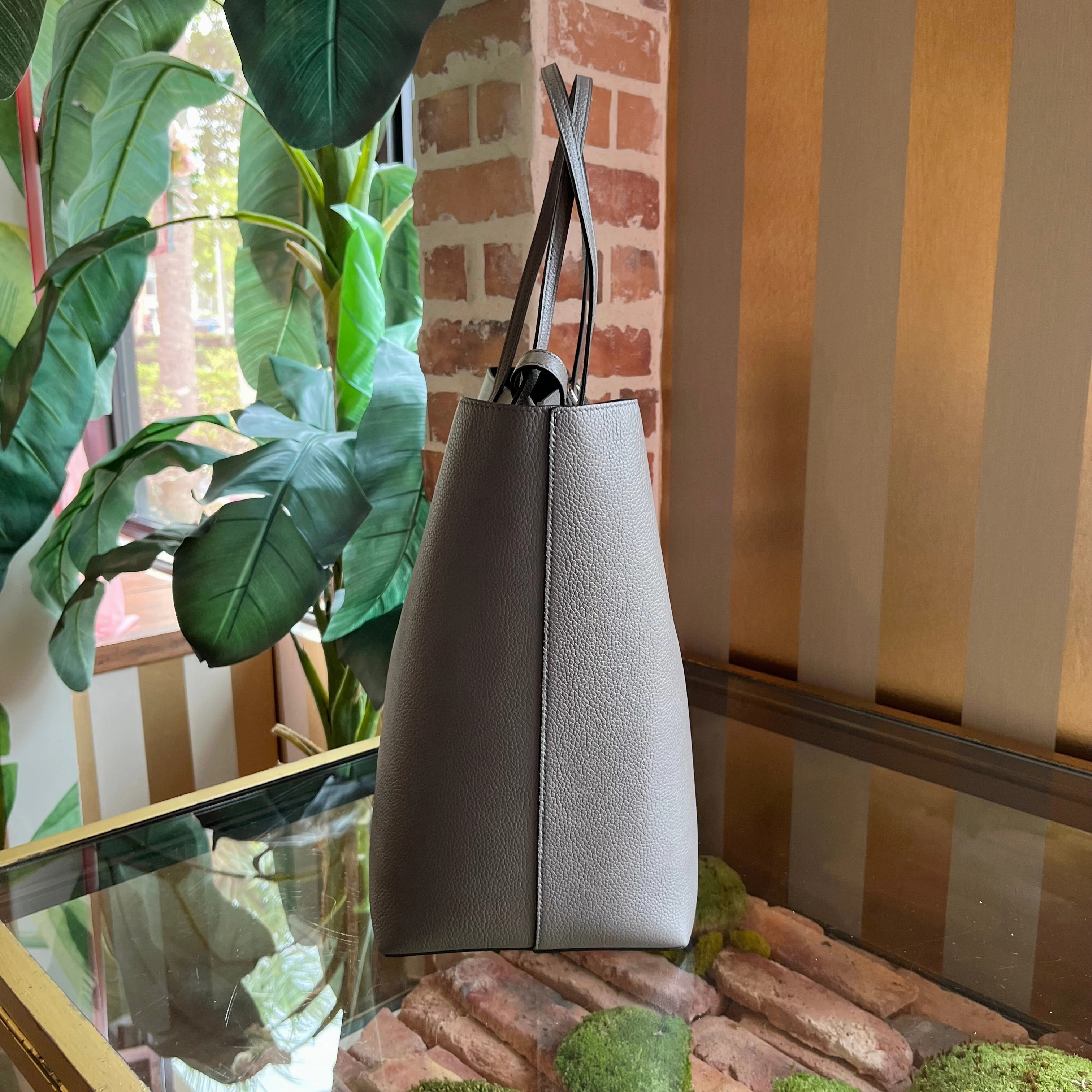 ALEXANDER MCQUEEN Gray Leather Tote TS4027