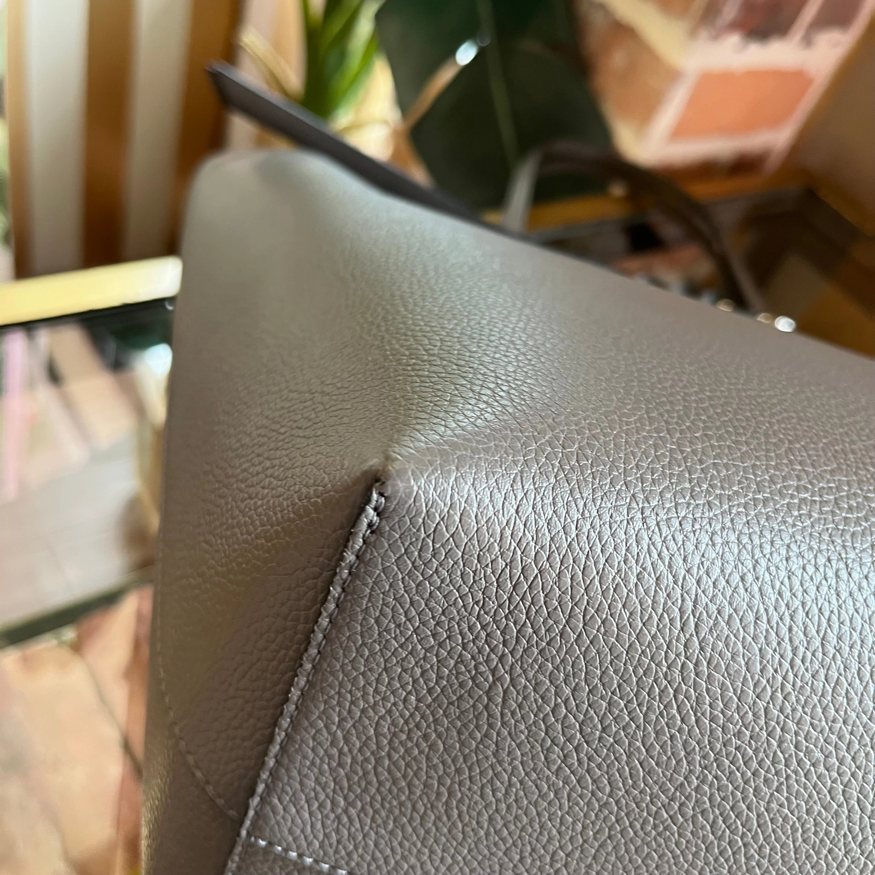 ALEXANDER MCQUEEN Gray Leather Tote TS4027