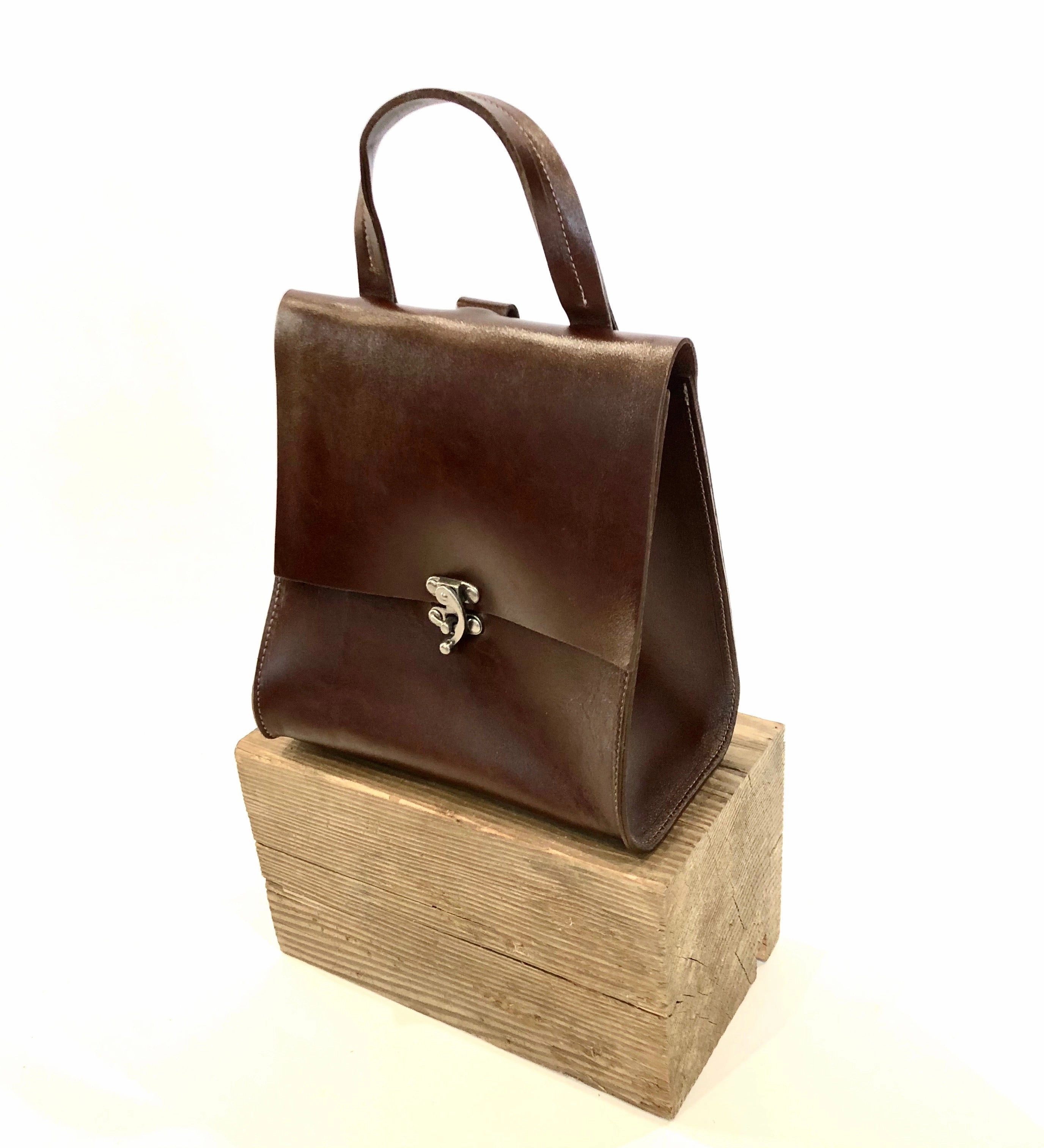B39 backpack