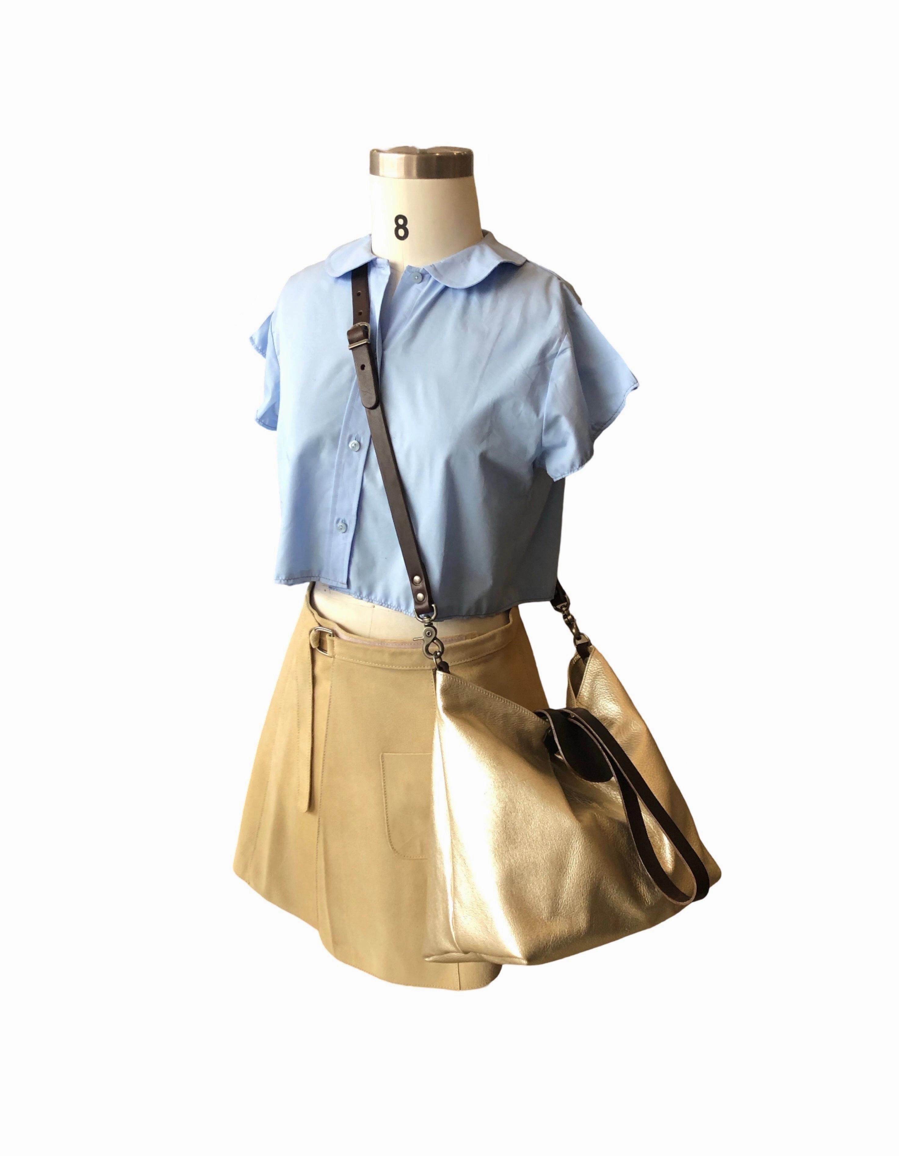 B44  Clutch/crossbody hybrid