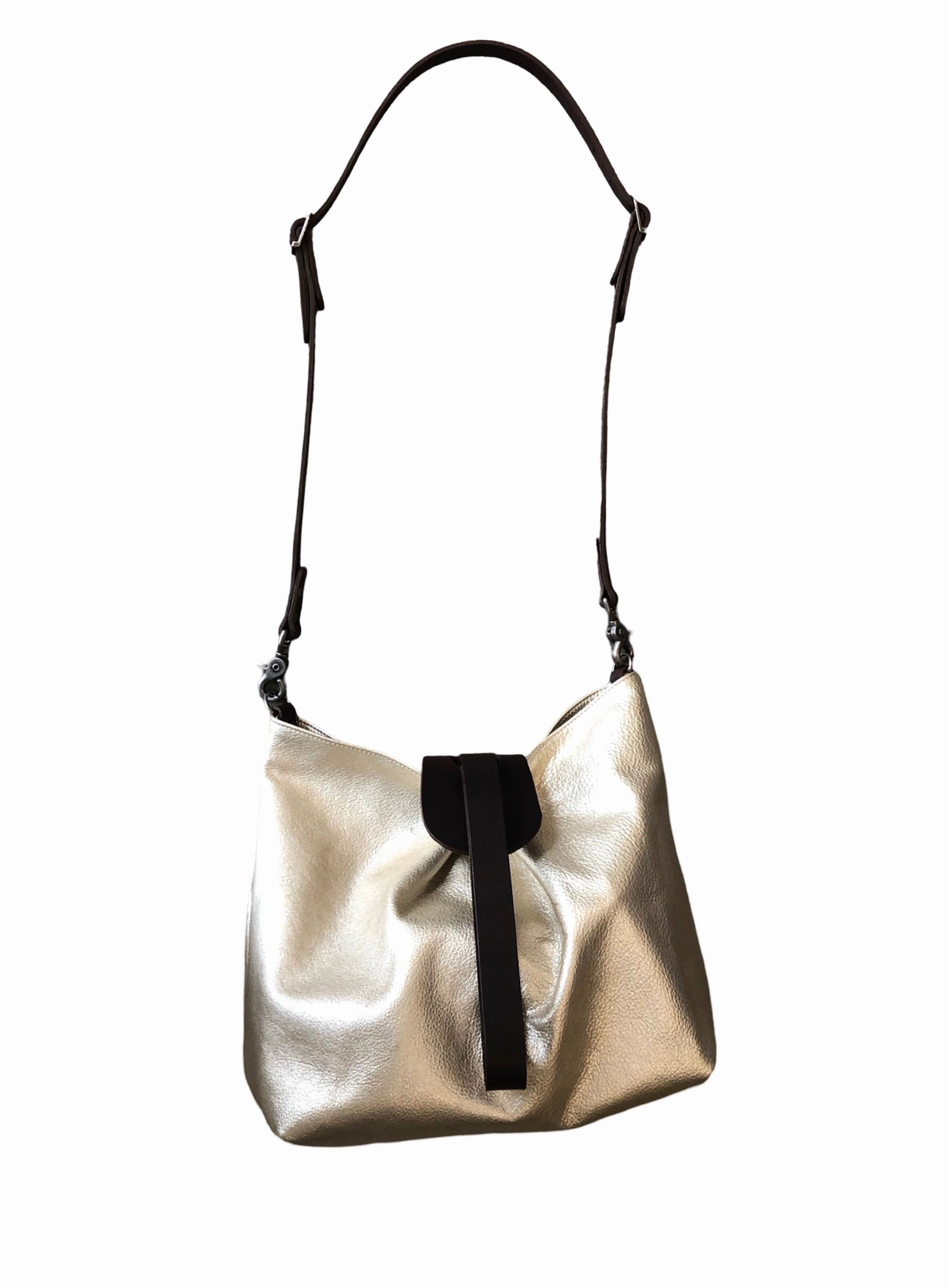 B44  Clutch/crossbody hybrid