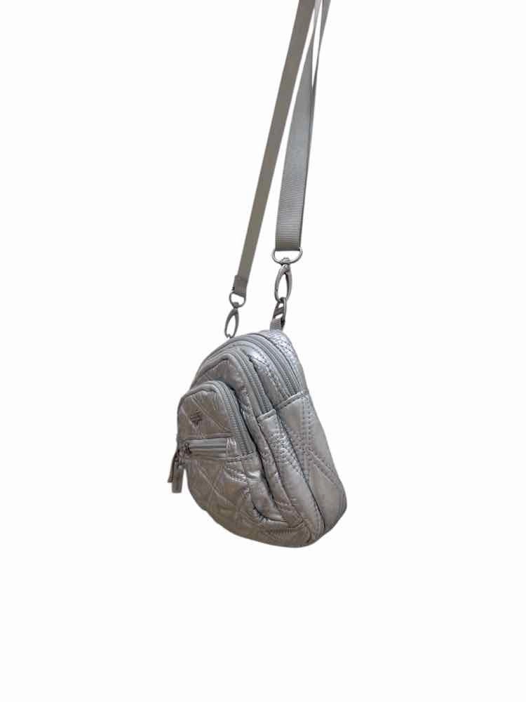 Baggallini Modern everywhere mini Silver Metallic Handbag