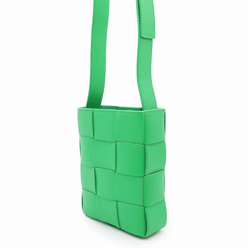 Bottega Veneta Cassette INTRECCIATO Phone Holder Shoulder Bag Parakeet729298 Calf Leather