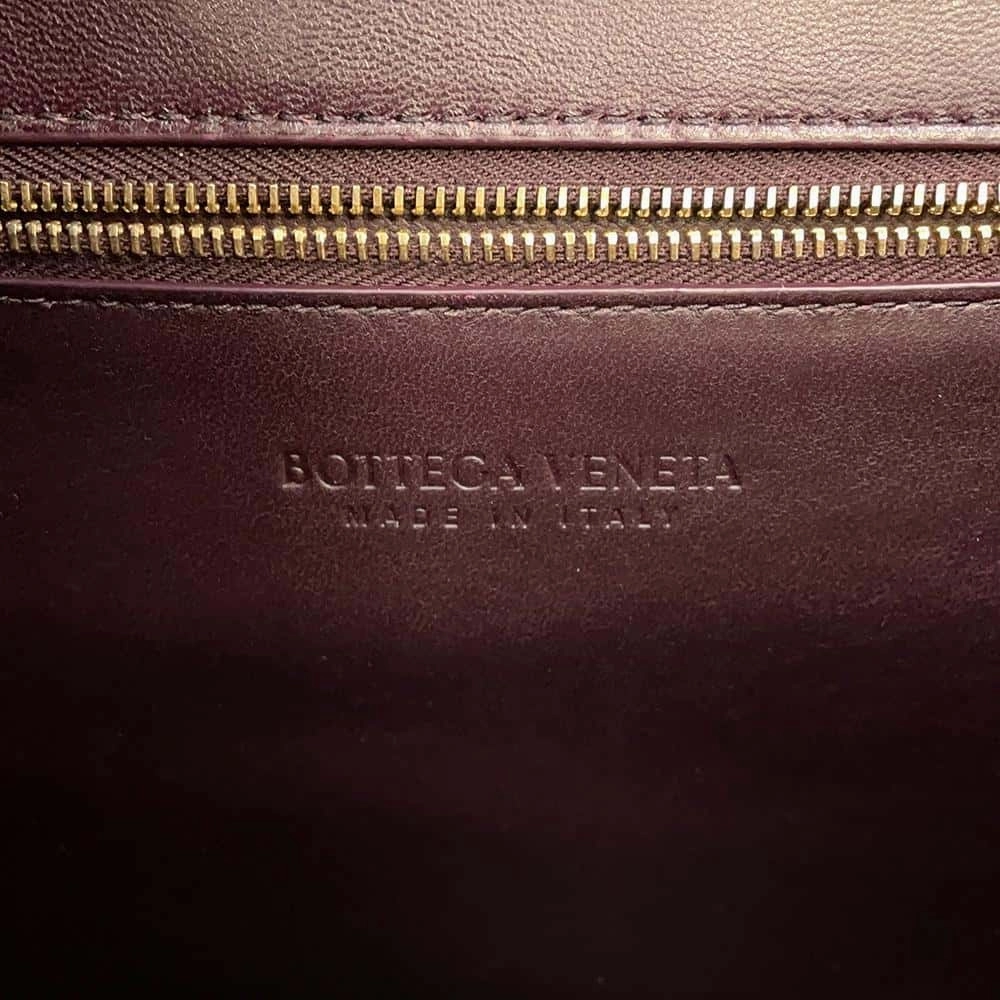 Bottega Veneta The Clip Shoulder Bag Grape652391 Leather