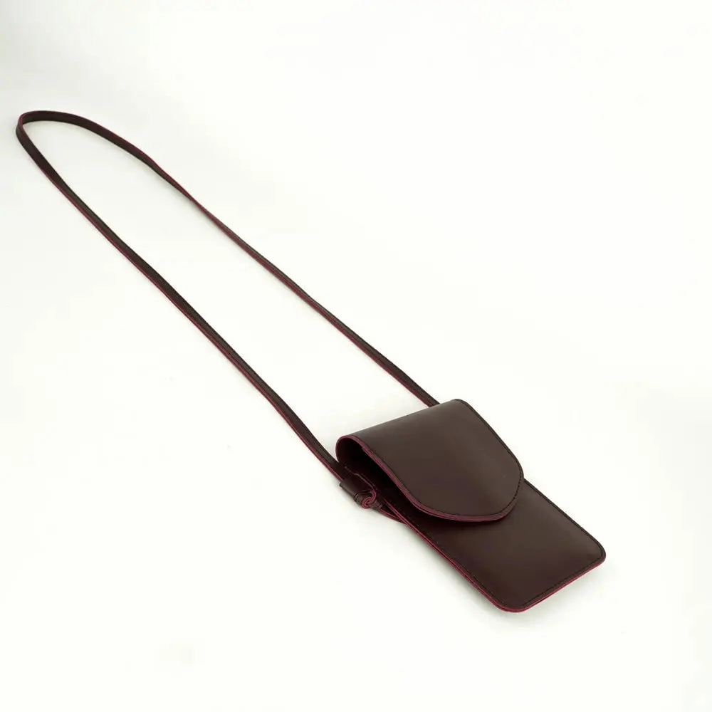 Brown Smartphone Pouch 560