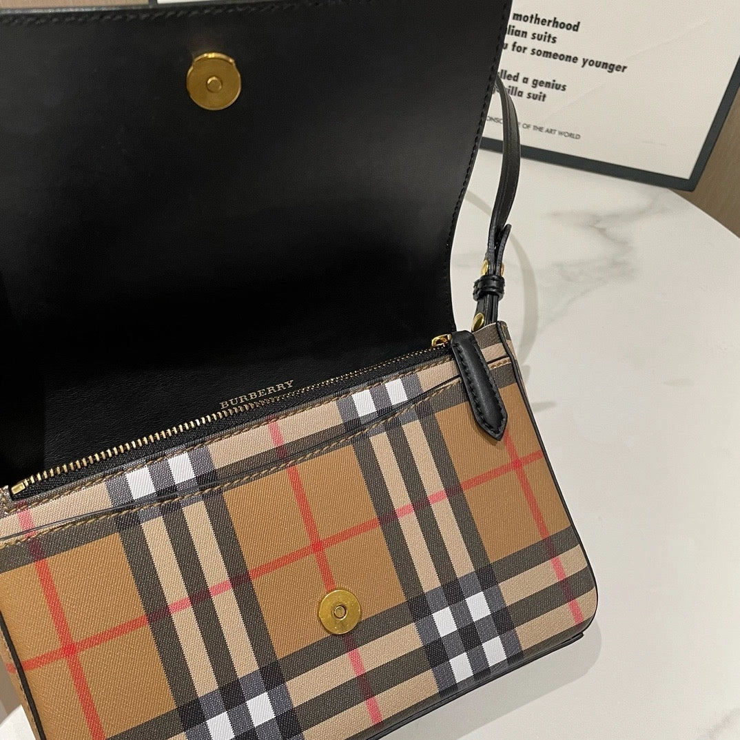 Burberry Vintage Check Heritage Tan Crossbody Messenger Bag Medium