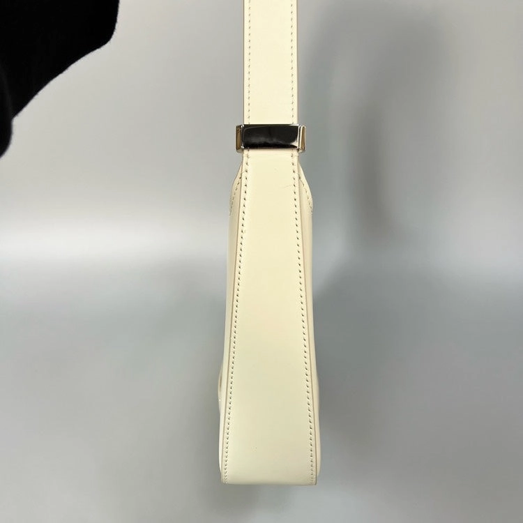 Burberry White Leather Shoulder Bag