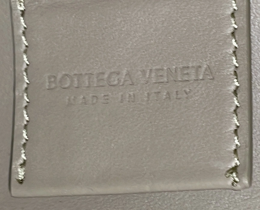 Canette Crossbody Bag Maxi Intrecciato Leather Medium