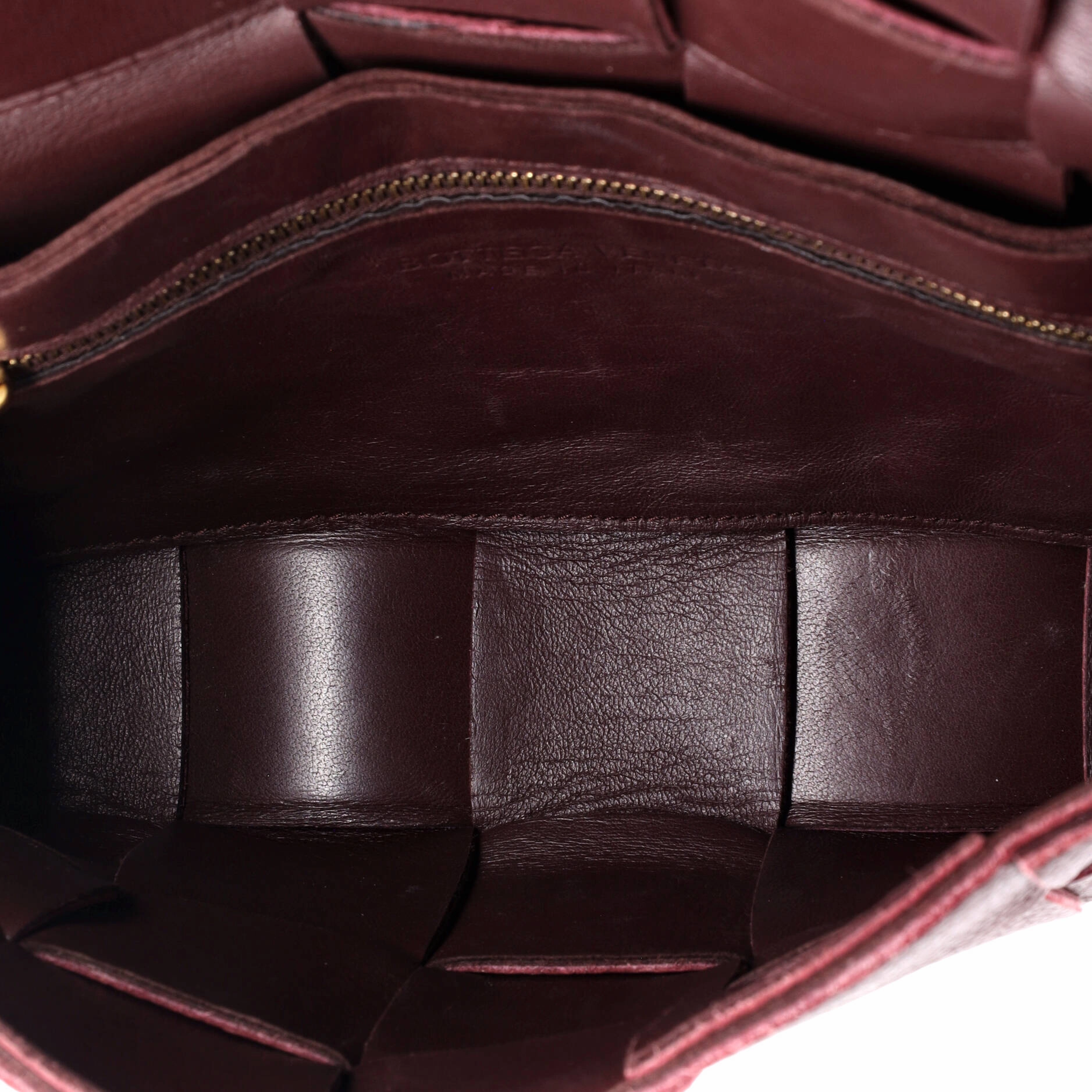 Cassette Crossbody Bag Maxi Intrecciato Grained Leather