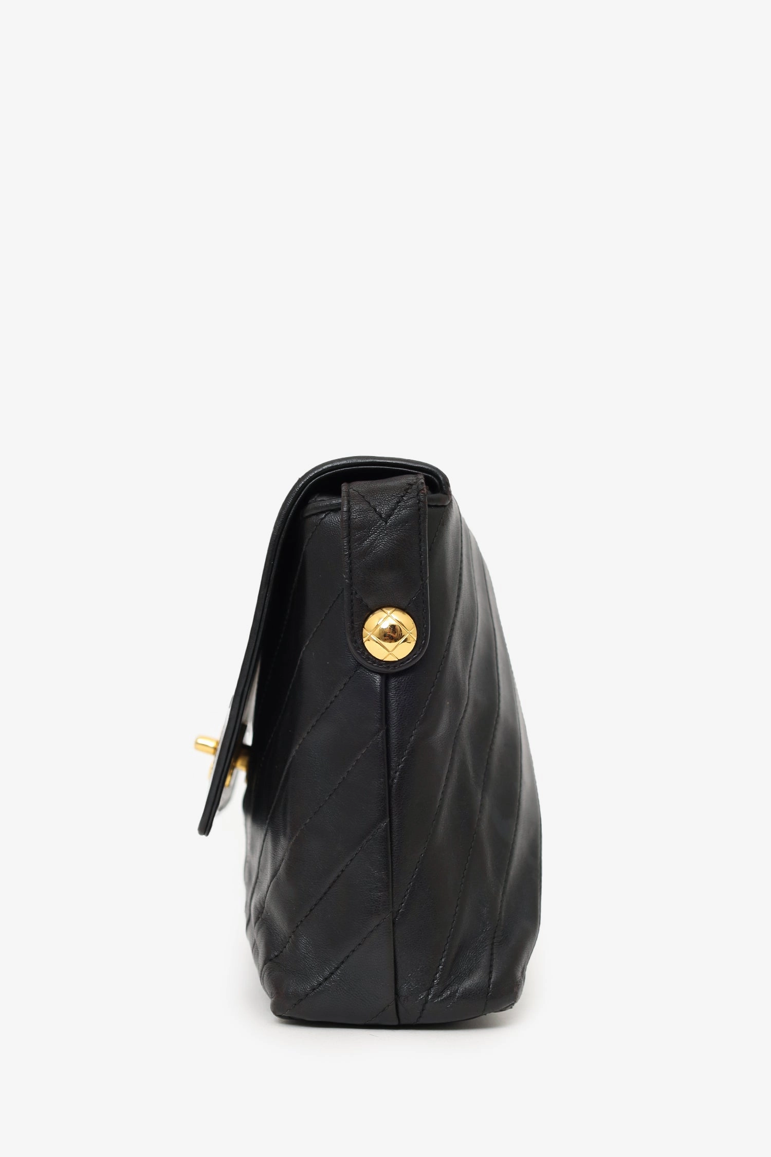 Chanel 1994-96 Black Quilted Lambskin Chevron Flap Shoulder Bag