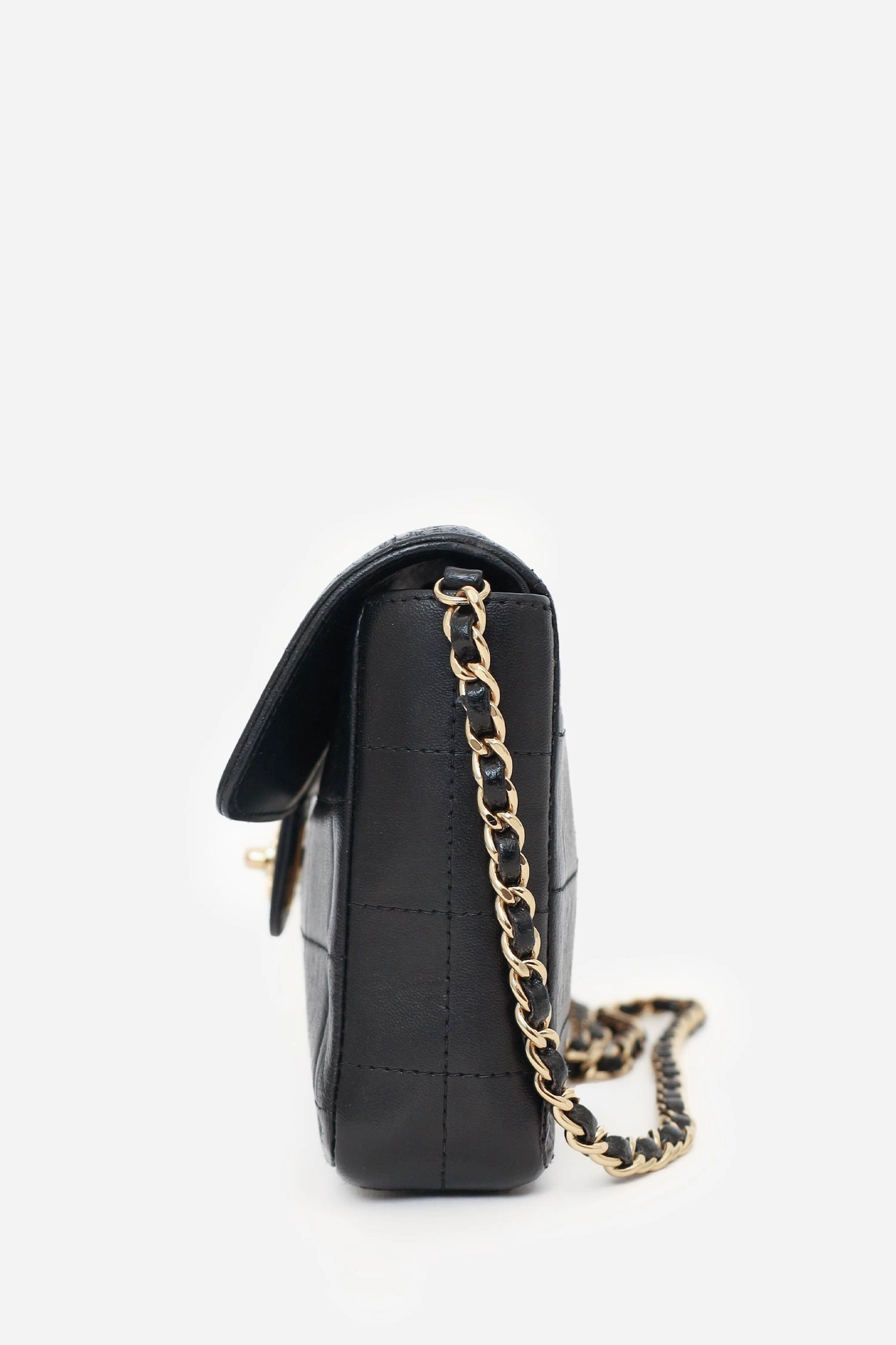 Chanel 2003-04 Black Lambskin Chocolate Bar East West Shoulder Bag