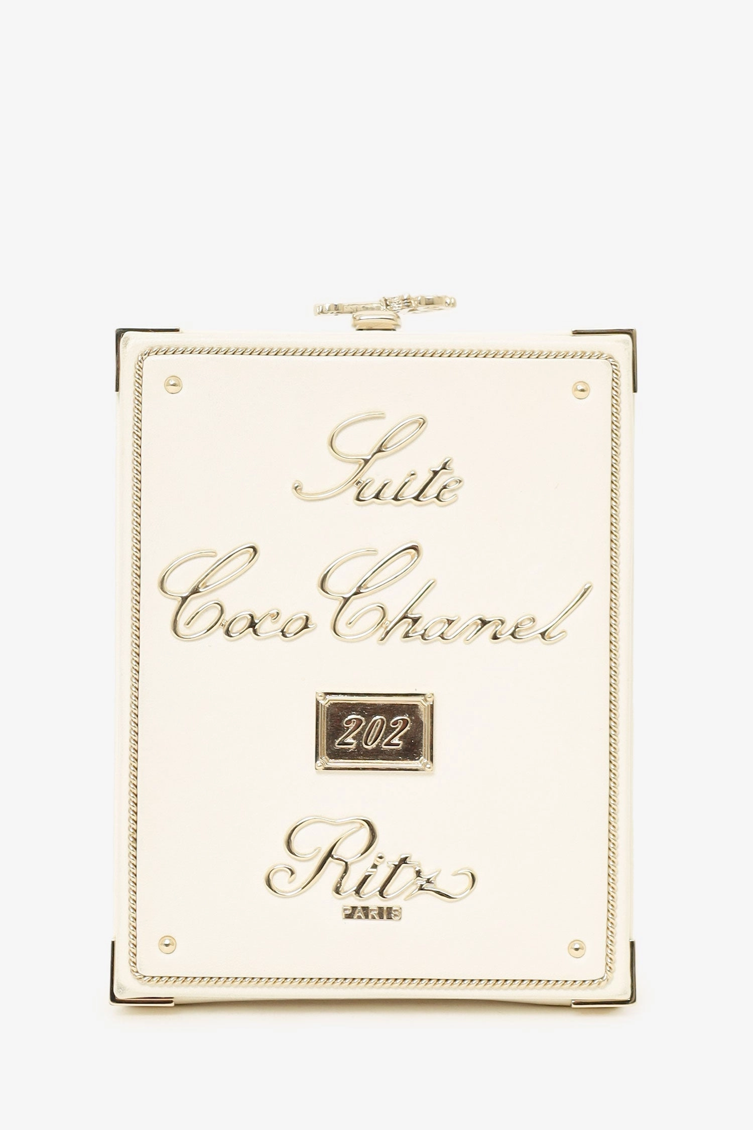 Chanel 2017-18 White Lambskin Paris-Cosmopolite Coco In Ritz Clutch with Chain