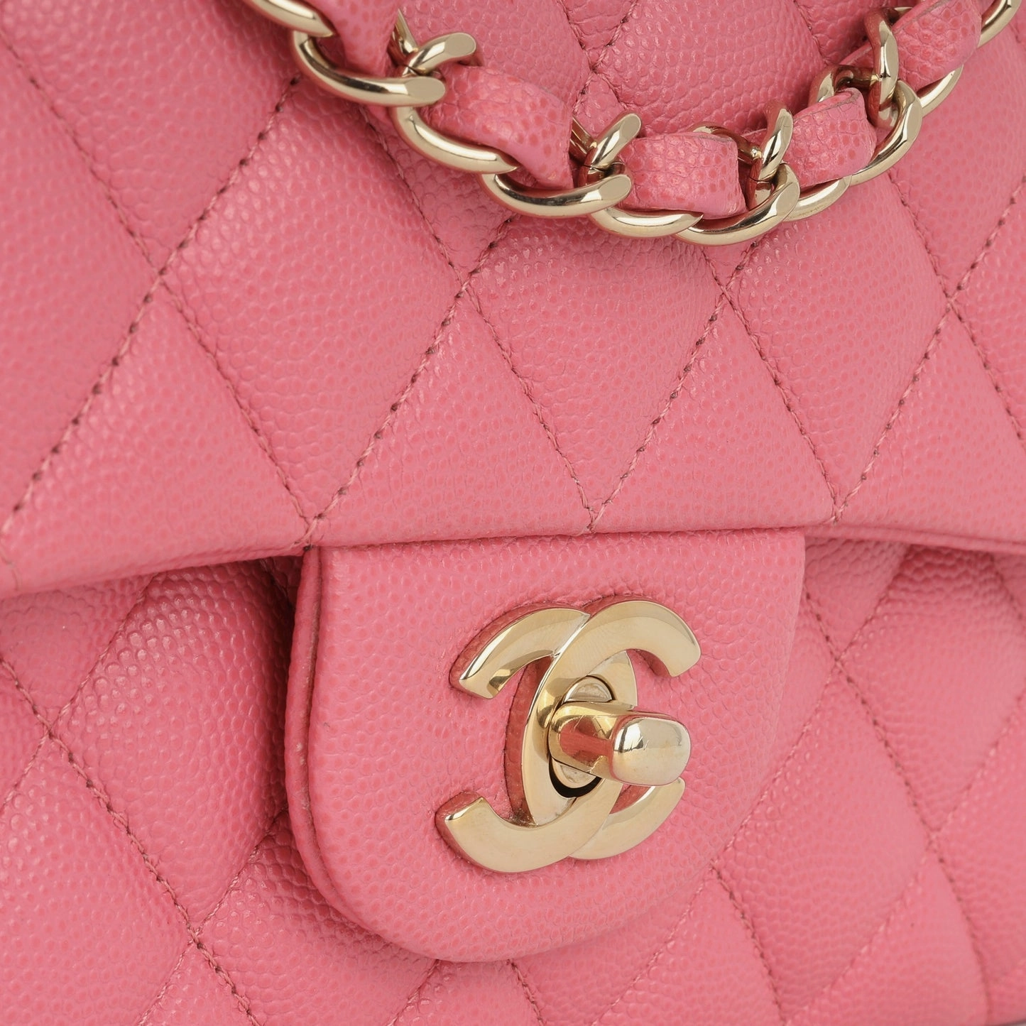 Chanel - Medium Classic Flap - Pink Caviar CGHW - 2019 - Pre-Loved