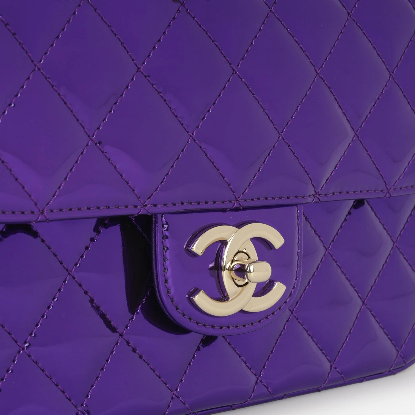 Chanel - Small Seasonal Flap W/Star Pouch - Metallic Purple Patent CGHW - Pre-Loved