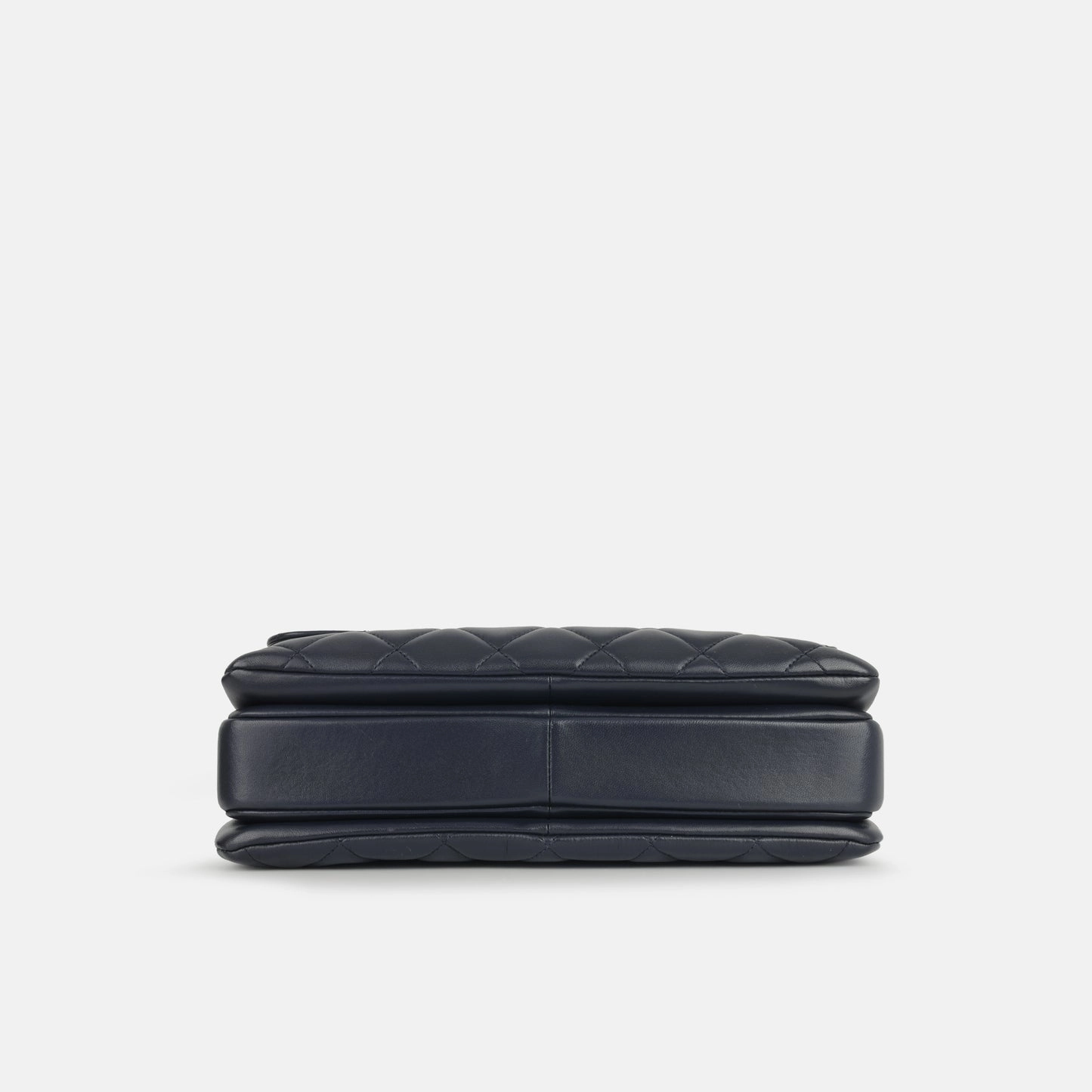 Chanel - Trendy CC Flap Bag - Medium - Navy Lambskin CGHW - 2017 - Pre-Loved