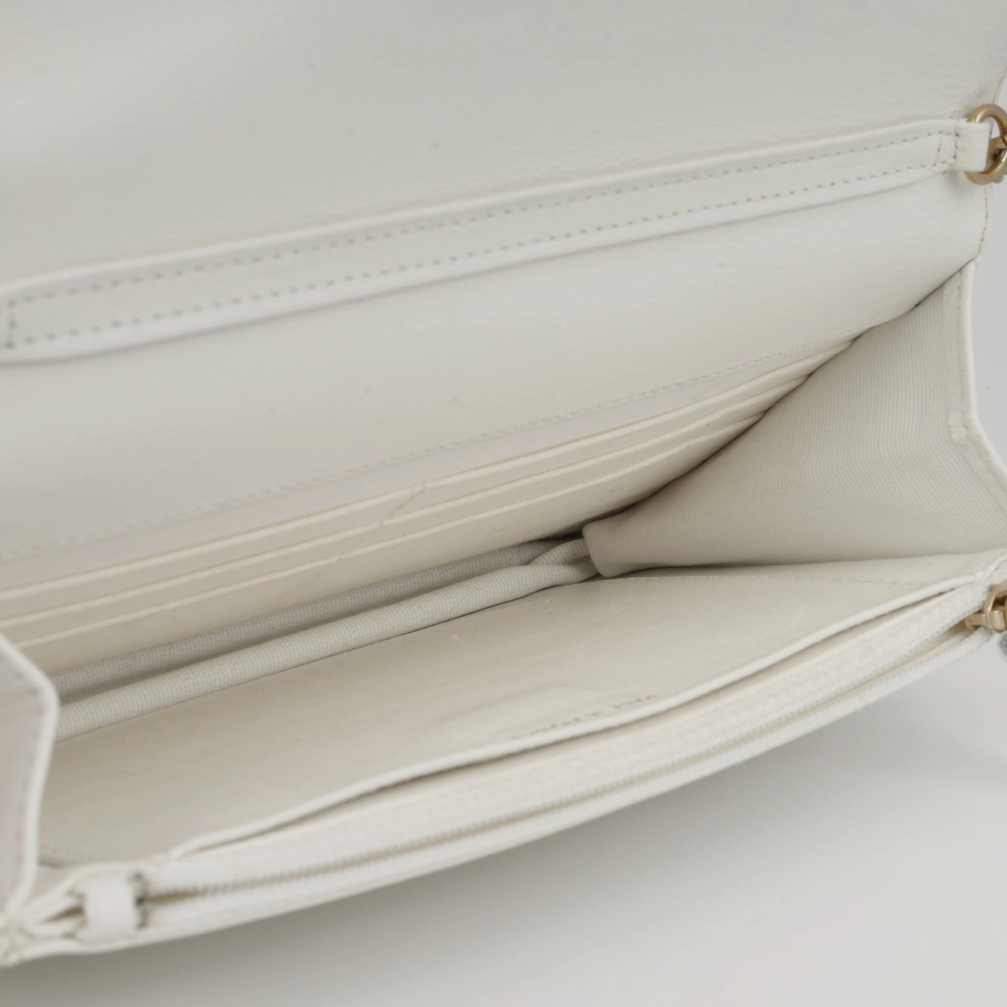 Chanel - Wallet on Chain - White Calfskin with Grommet Strap GHW - Pre-Loved