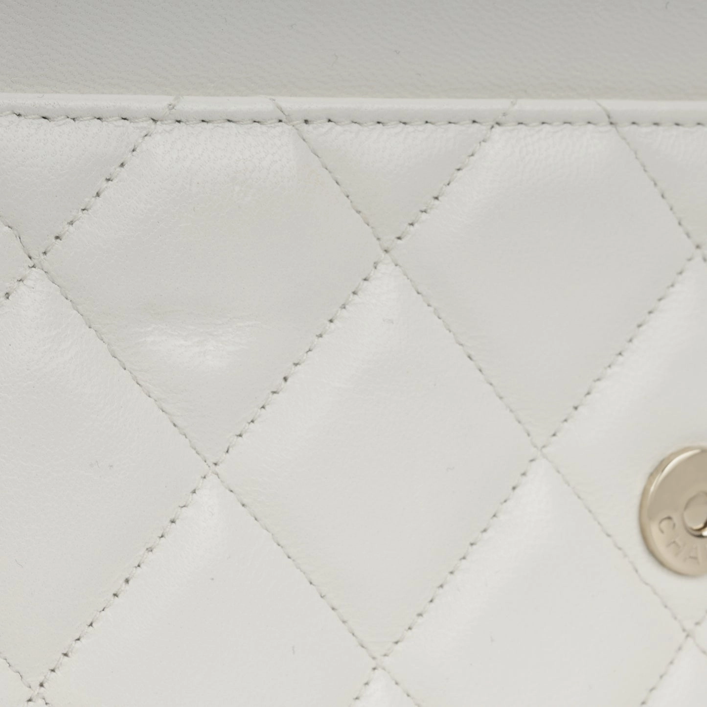 Chanel - Wallet on Chain - White Calfskin with Grommet Strap GHW - Pre-Loved