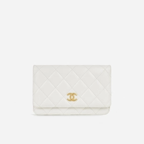 Chanel - Wallet on Chain - White Calfskin with Grommet Strap GHW - Pre-Loved
