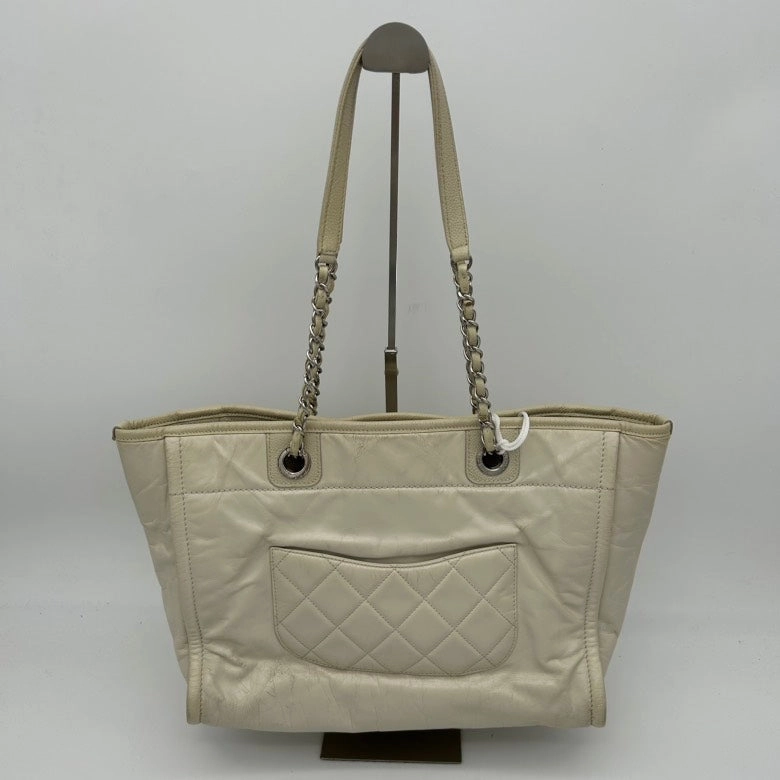 Chanel Beige Leather Shoulder Bag Medium