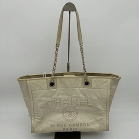 Chanel Beige Leather Shoulder Bag Medium