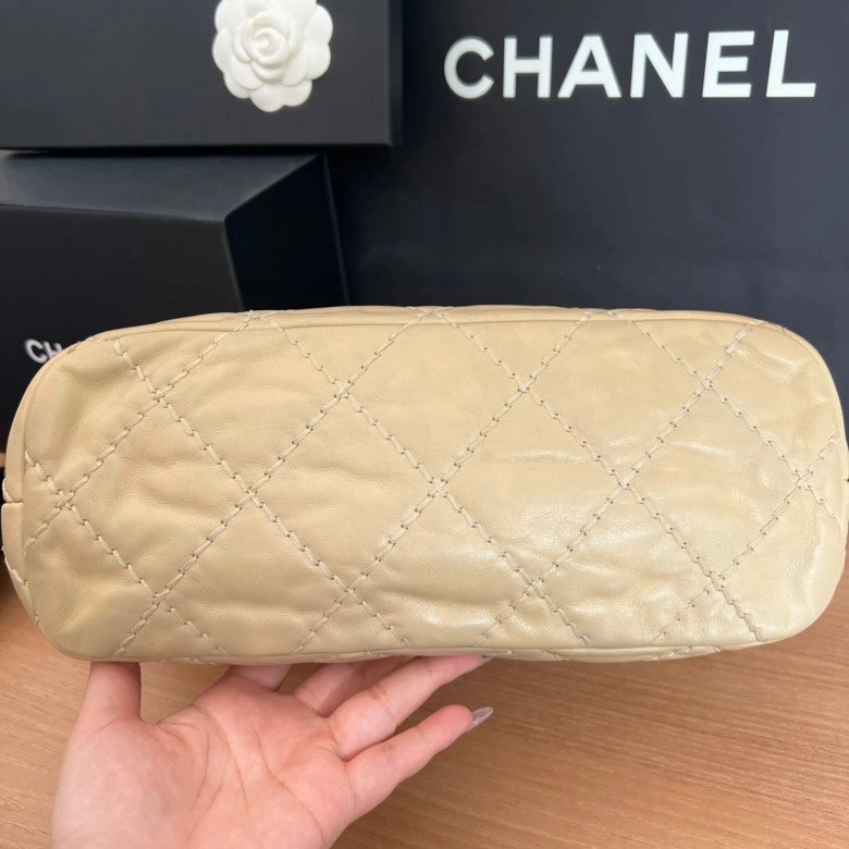 CHANEL Beige Quilted Leather Shoulder Bag