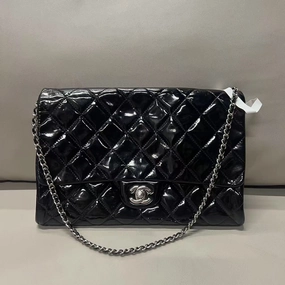 Chanel Black Patent Leather Flap Bag 2012 - Vintage Designer Shoulder Bag