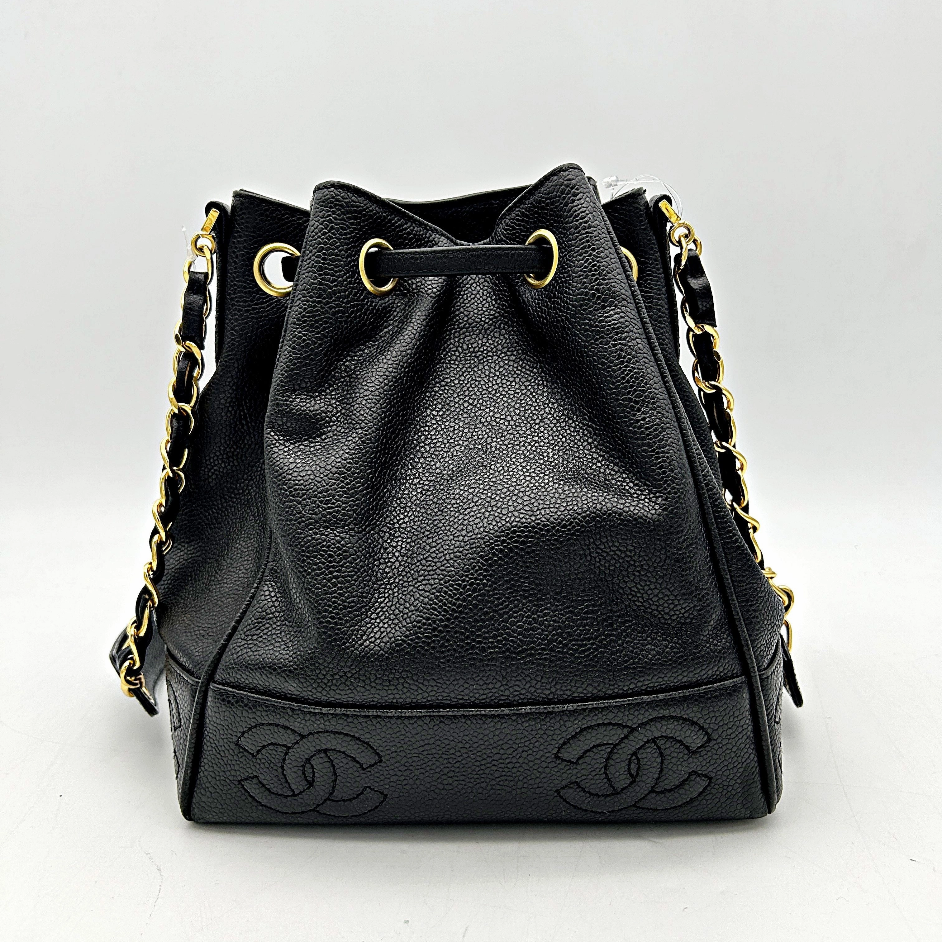 CHANEL Caviar Drawstring Shoulder Bag Black ch66170cc