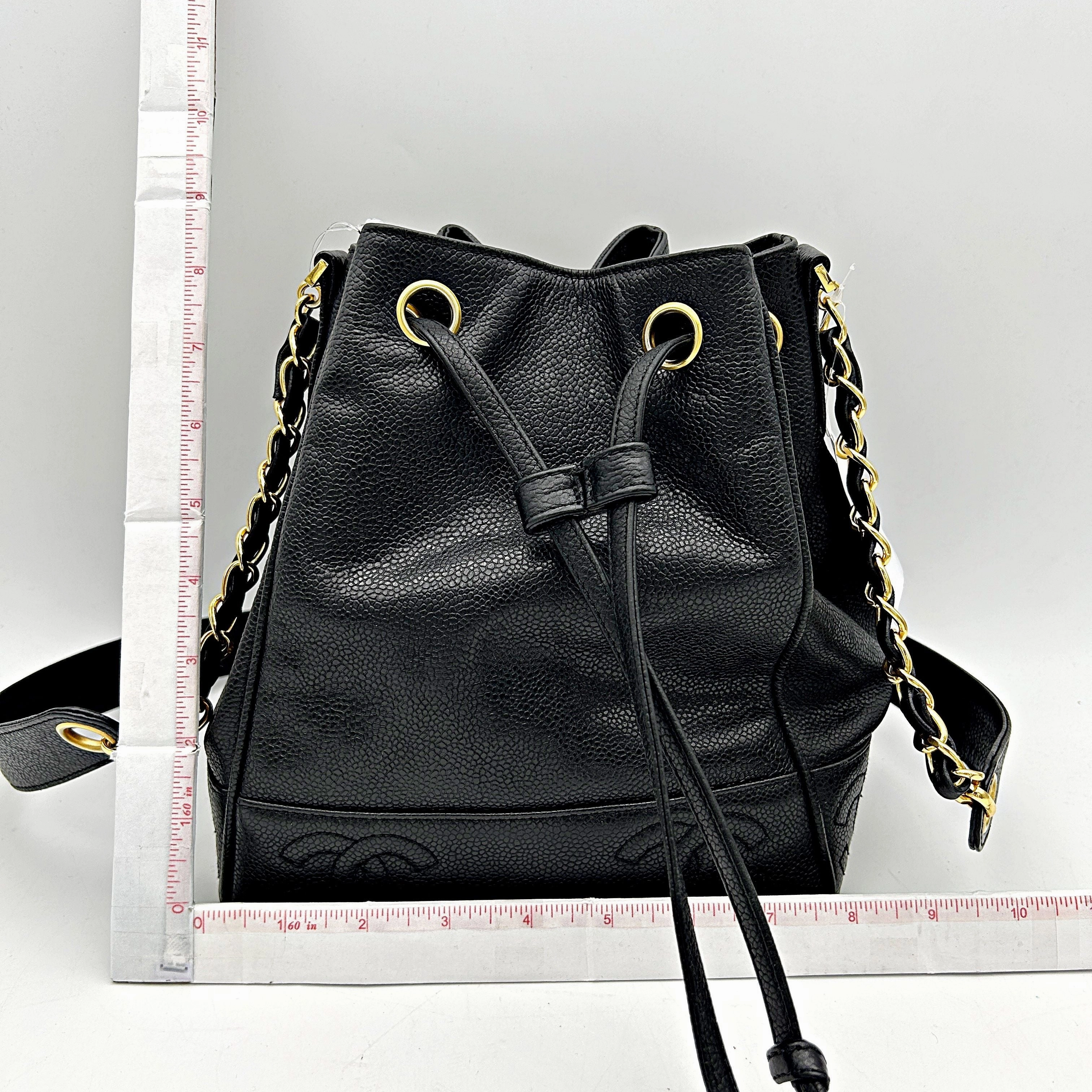 CHANEL Caviar Drawstring Shoulder Bag Black ch66170cc