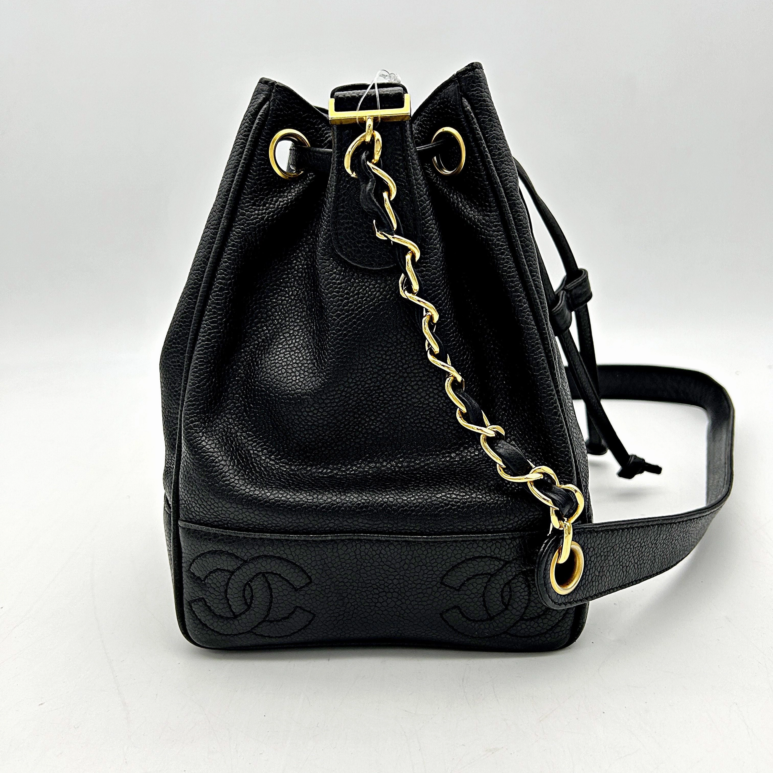 CHANEL Caviar Drawstring Shoulder Bag Black ch66170cc