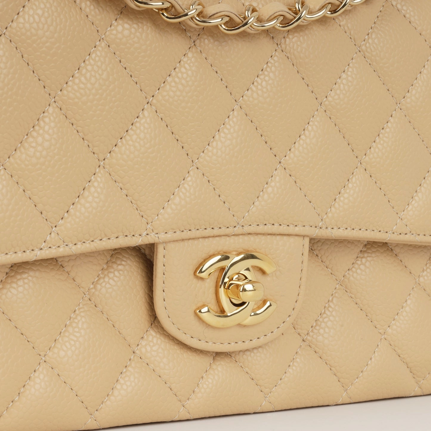 Chanel Chanel - Medium Classic Flap - Beige Caviar GHW - 2015 - Pre-Loved