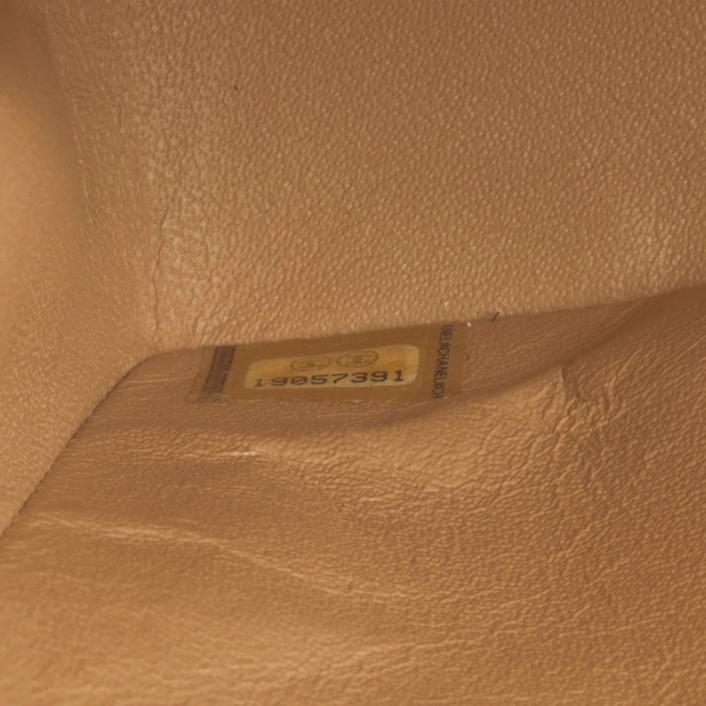 Chanel Chanel - Medium Classic Flap - Beige Caviar SHW - 2014 - Pre-Loved