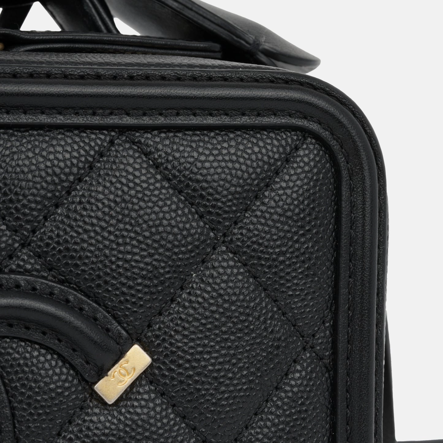 Chanel Chanel - Mini Filigree CC Vanity Case - Black Caviar - 2019