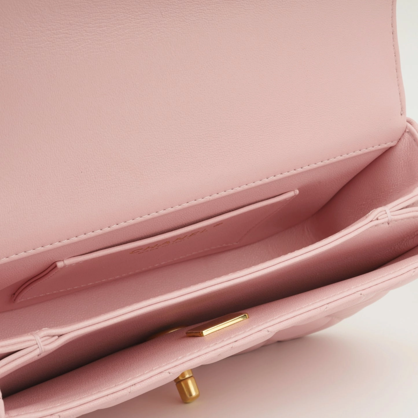 Chanel Chanel - Seasonal Flap W/Logo Top Handle - Pink Lambskin AGHW - Plaque Series