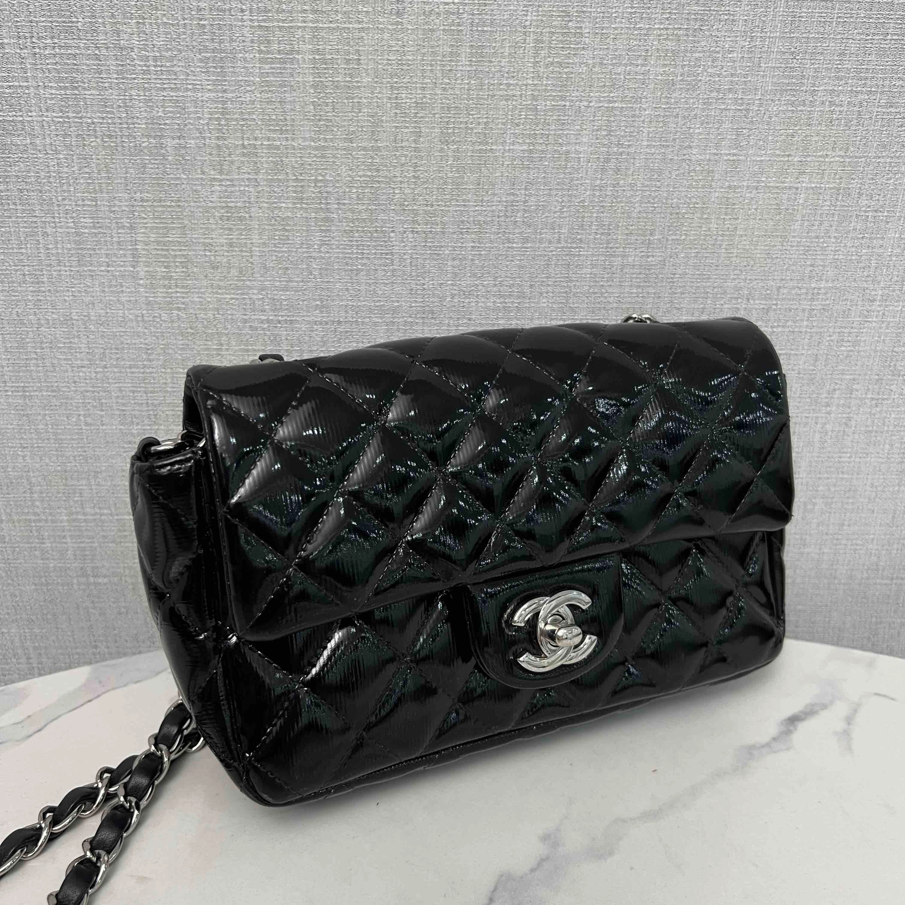 Chanel Classic Flap CF Mini Black Quilted Leather Chain Shoulder Bag