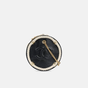 Chanel En Vogue Round Crossbody