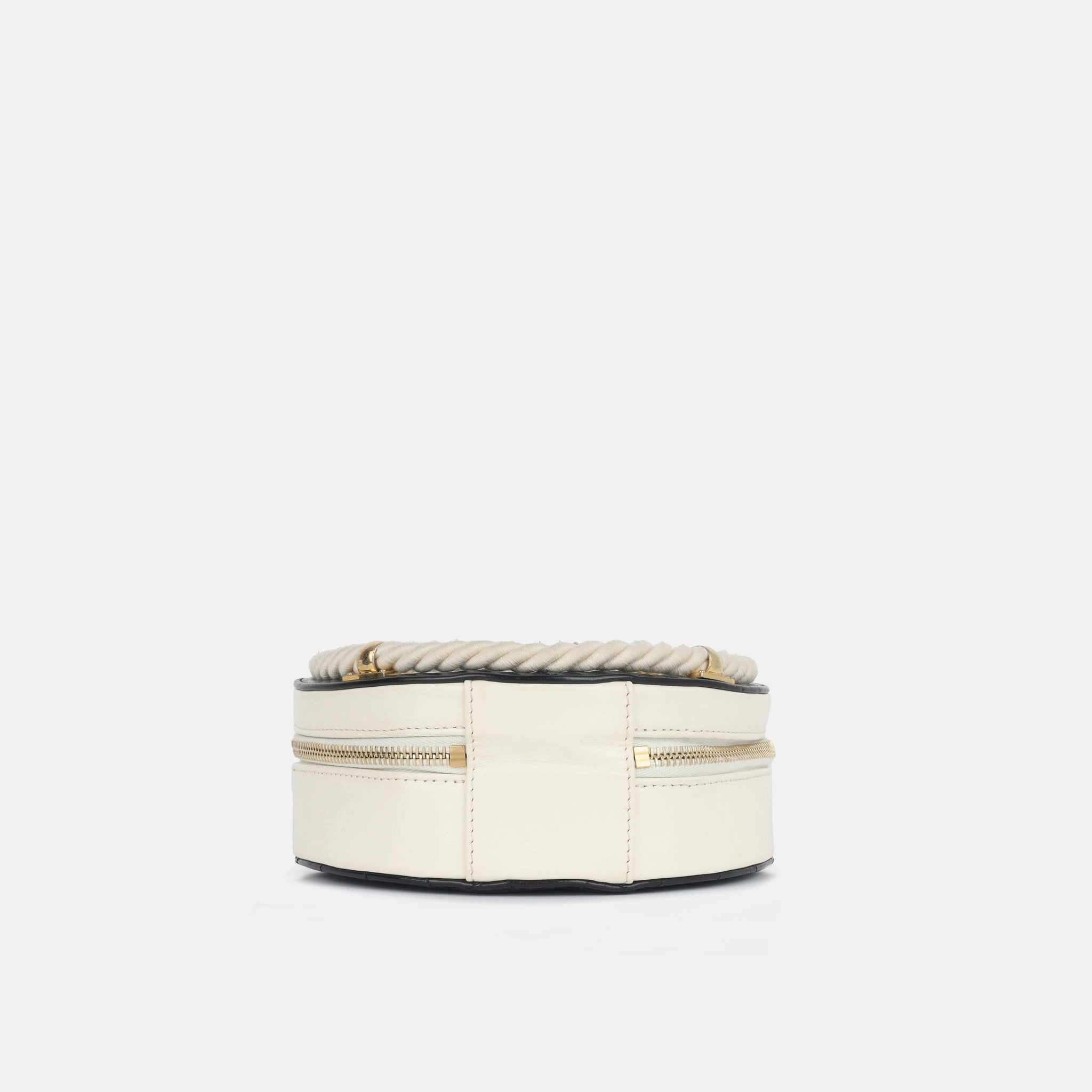 Chanel En Vogue Round Crossbody