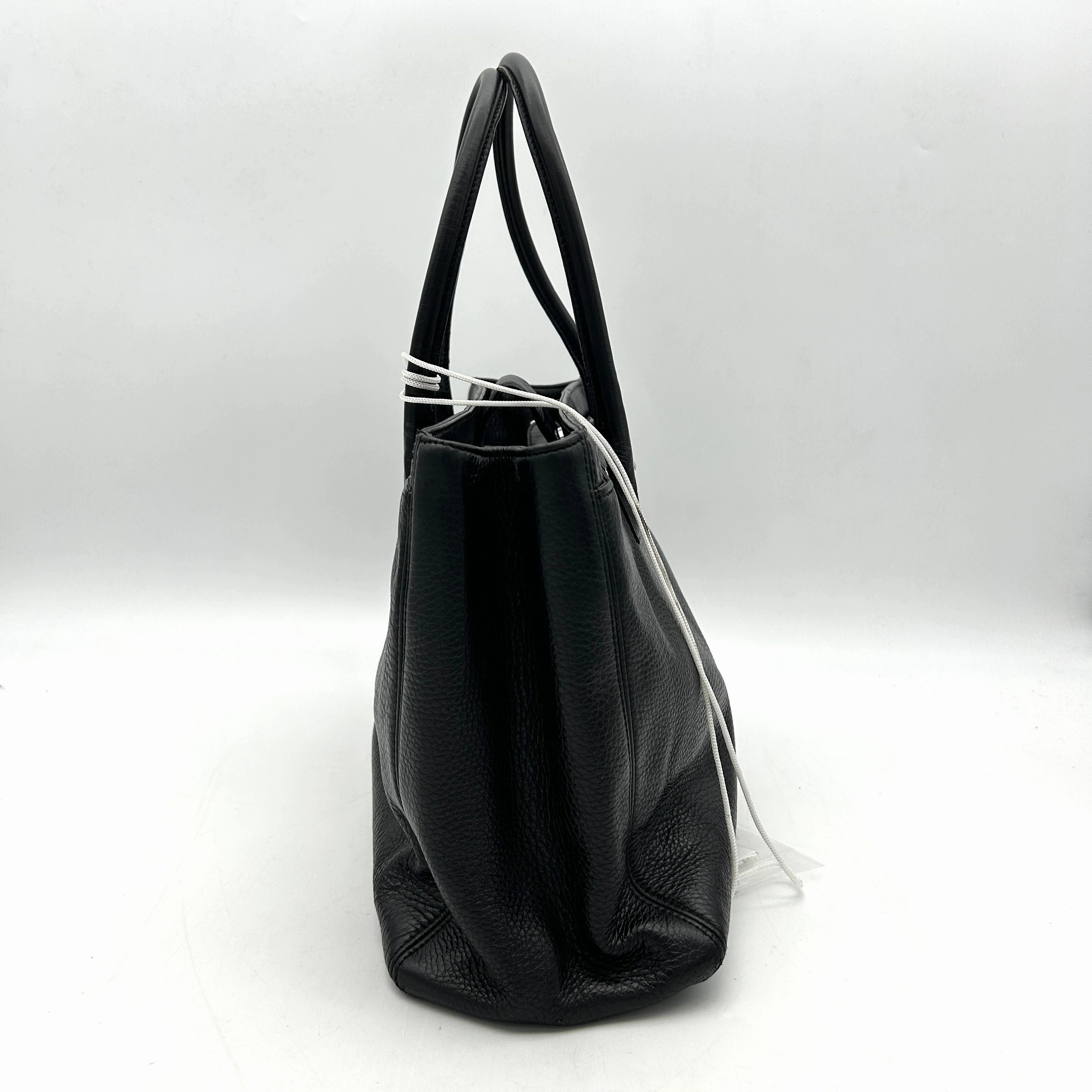 Chanel Executive Cerf Tote - Black Totes, Handbags LA23342