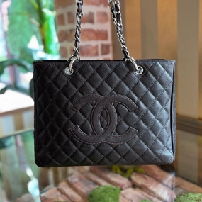 CHANEL Grand Shopper Tote GST Caviar Leather