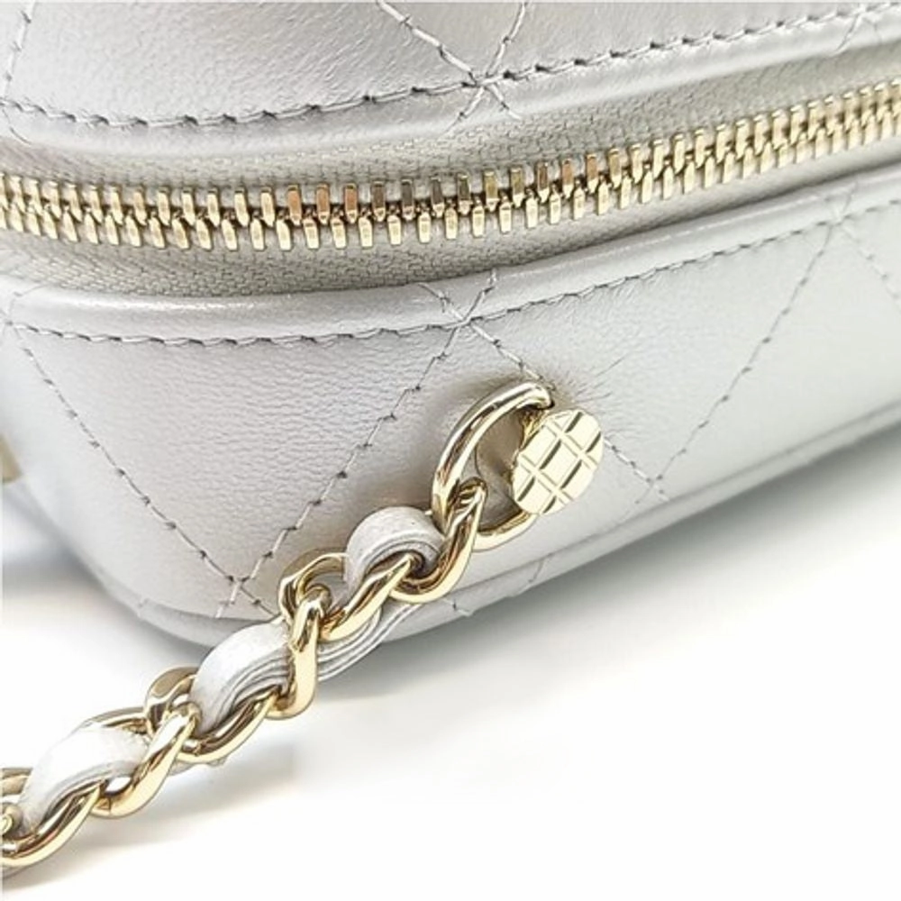 Chanel Lambskin Top Handle Cosmetic Tote/Crossbody Bag (4767100)