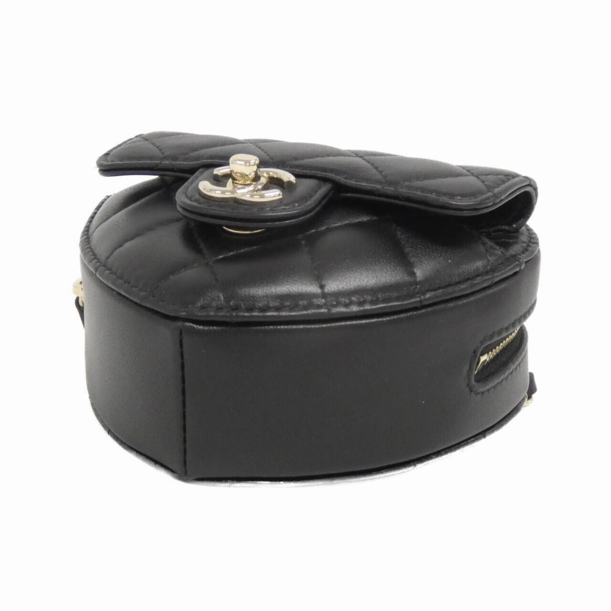 Chanel Leather Fanny Pack (Pre-Owned)