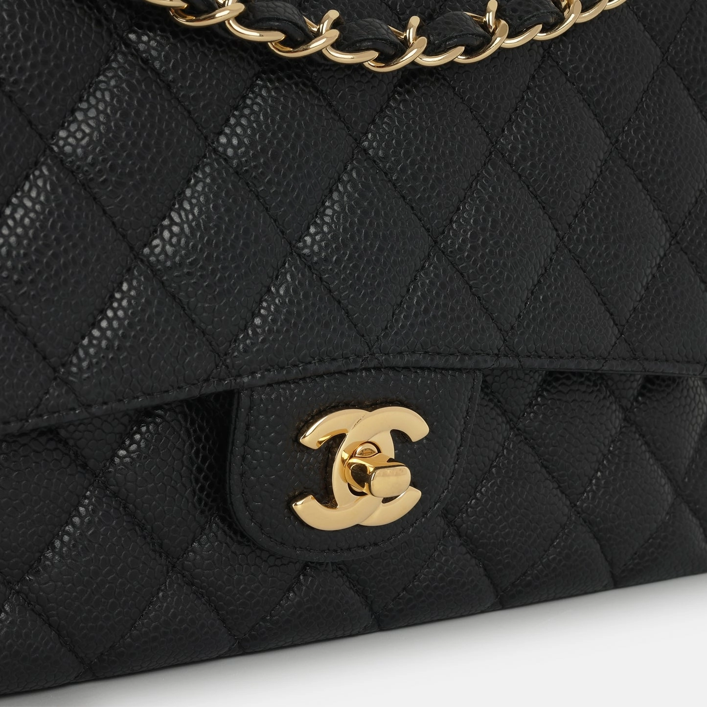 Chanel Medium Classic Flap Black Caviar SHW