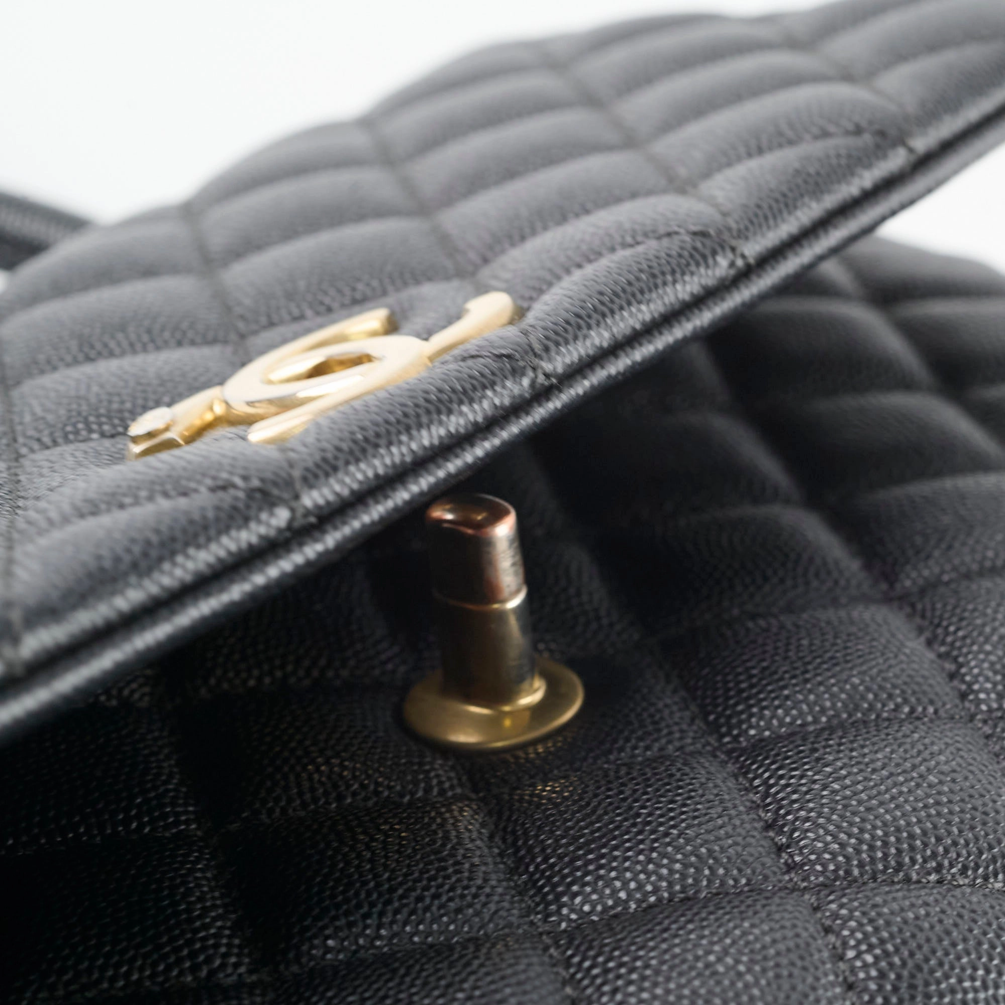 Chanel Medium COCO Handle Caviar Black