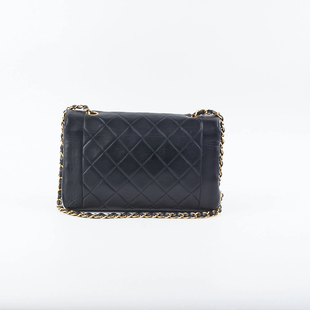 Chanel Medium Diana Black