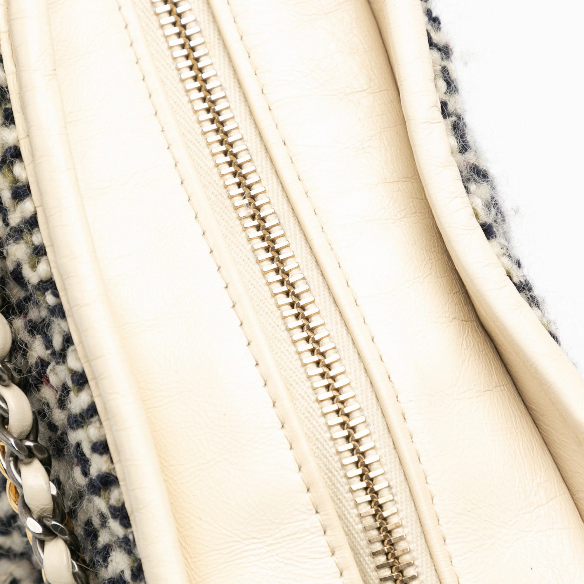 Chanel Medium Tweed and Lambskin Gabrielle Crossbody (21053)