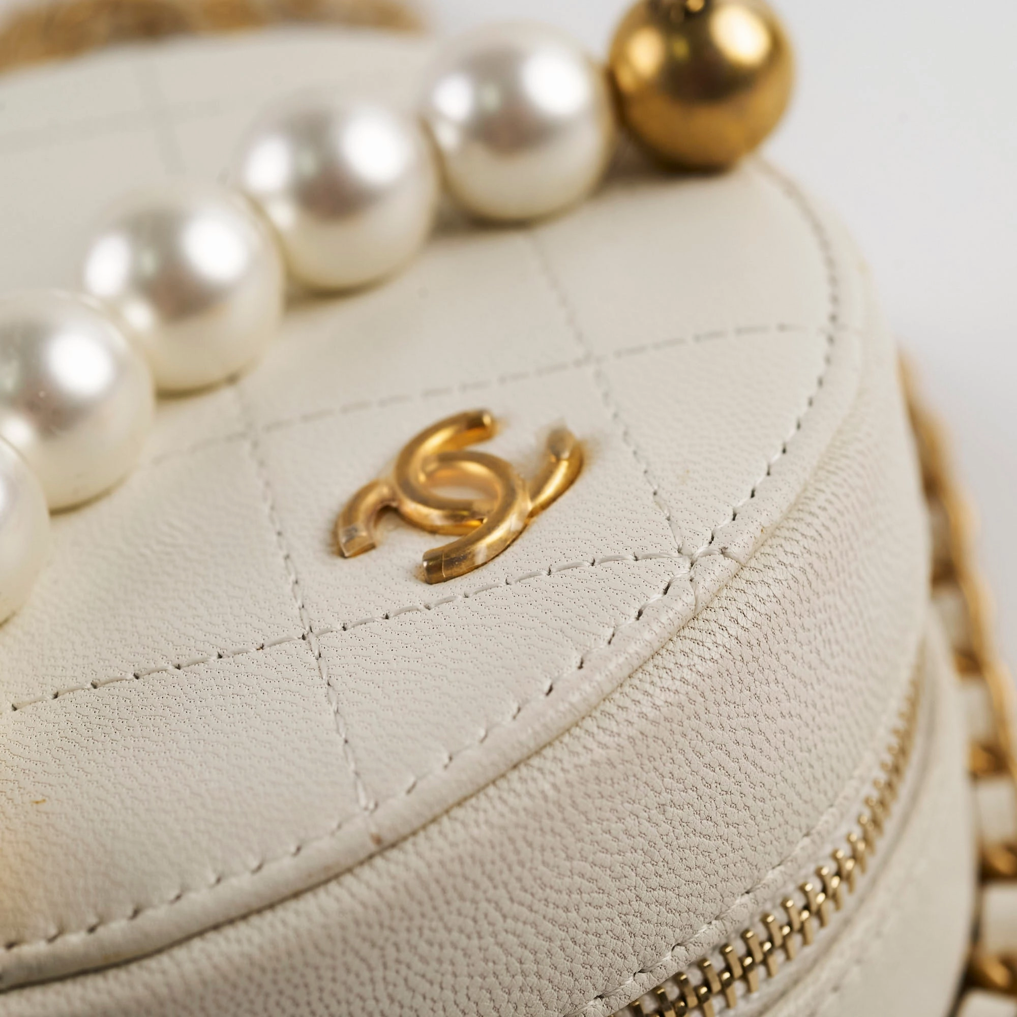 Chanel Pearl Round Bag White Series 29