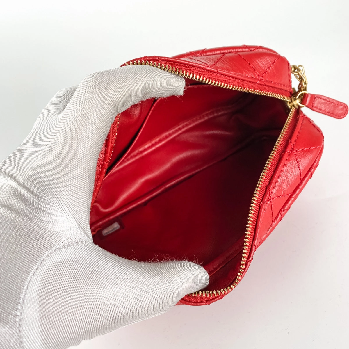 Chanel Quilted Calfskin 2.55 Reissue Mini Camera Bag Red