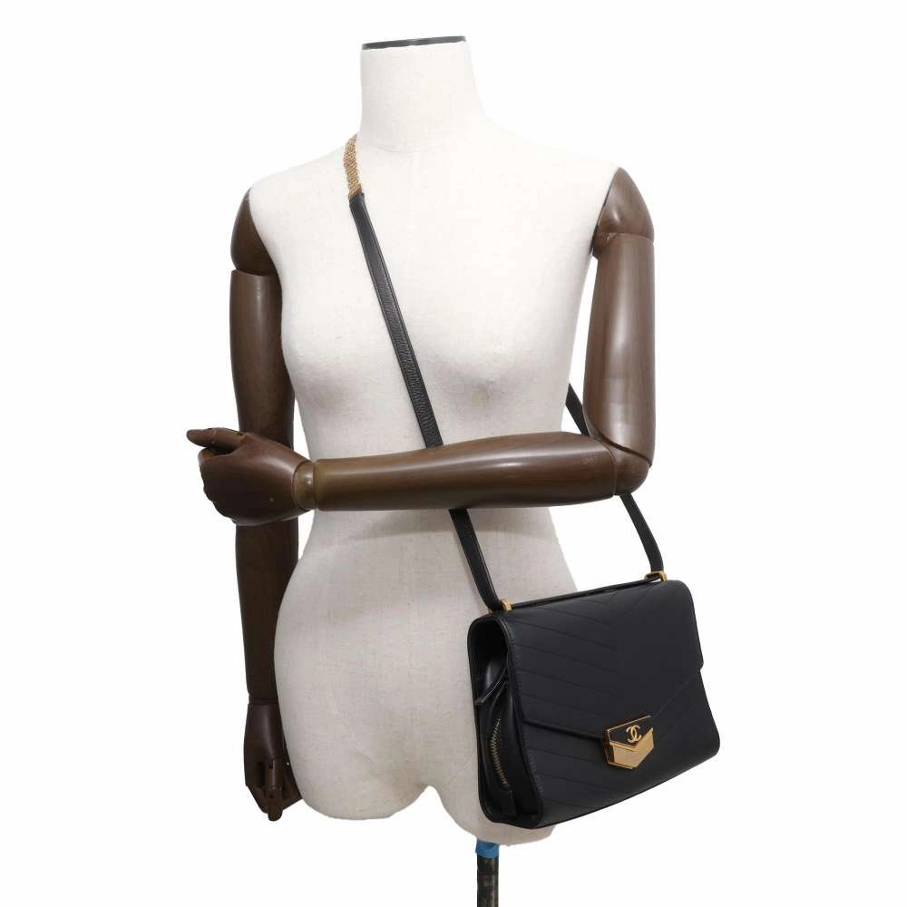 CHANEL V Stitch ChainShoulder BlackA57491 Leather